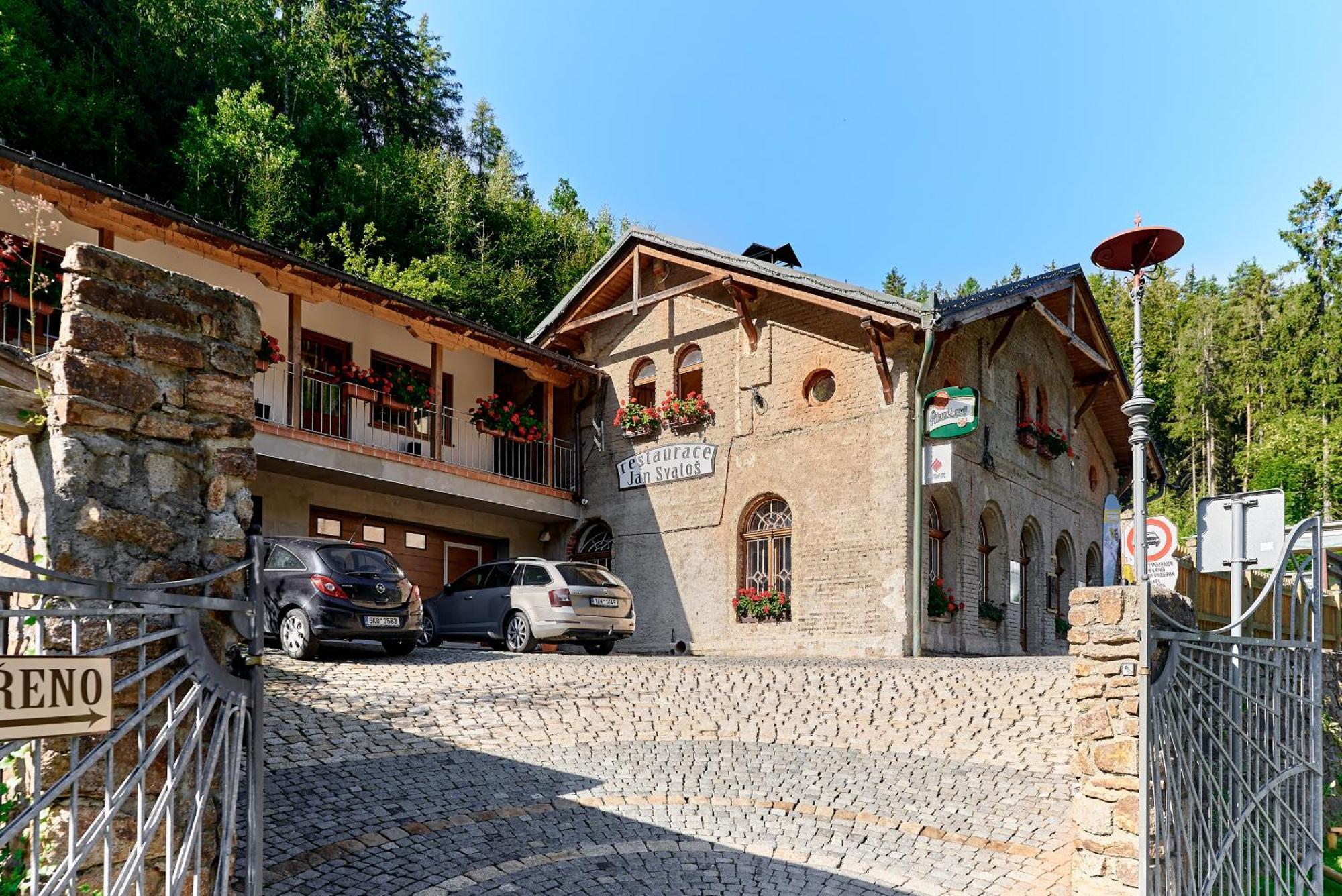 Apartmany Svatosske Skaly ロケト エクステリア 写真